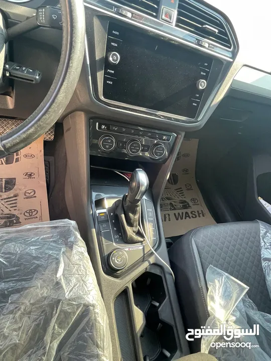 جيب تيجوان بنزين ماطور 2000 190hpصنع شهر6 2020 ولا غرام بوية ترخيص+تأمين شامل سنة كاملة لشهر 10/2026