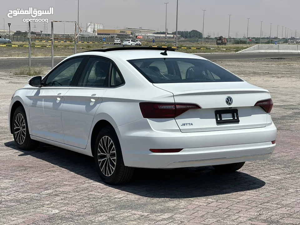 Volkswagen Jetta 2021 full options 1.4 turbo