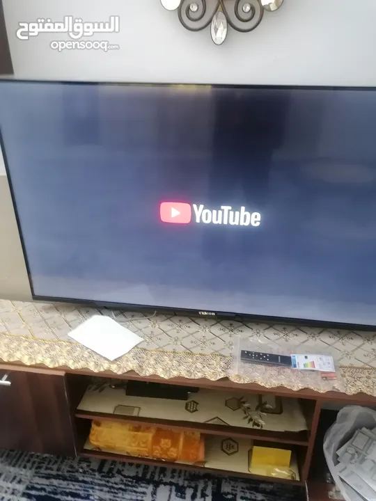 شاشة سيمور 55بوصة 4k سمارت اندرويد  استعمال 5شهور لسه الكفالة شغالة والريمونتات بالكيس