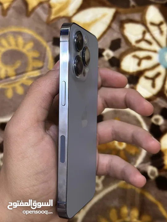 iPhone 13 pro بحالة الوكالة