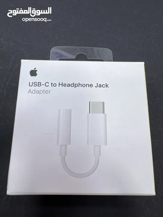 تحويلة ايفون الاصلية من تايب سي لمدخل 3.5  USB-C To Headphone JACK 3.5 AUX