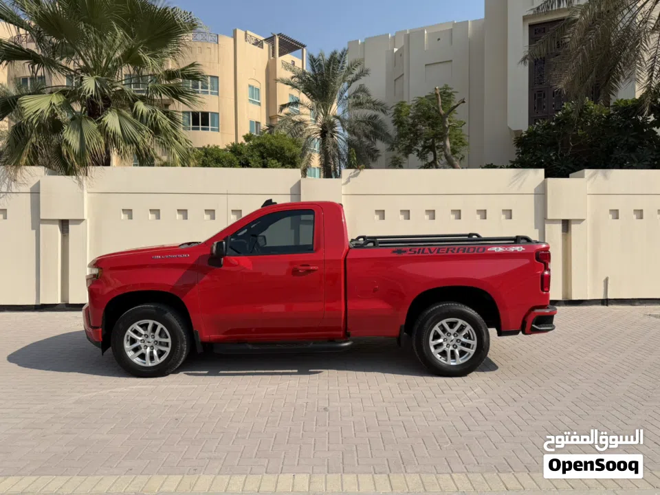 للبيع سلفرادو RST V8