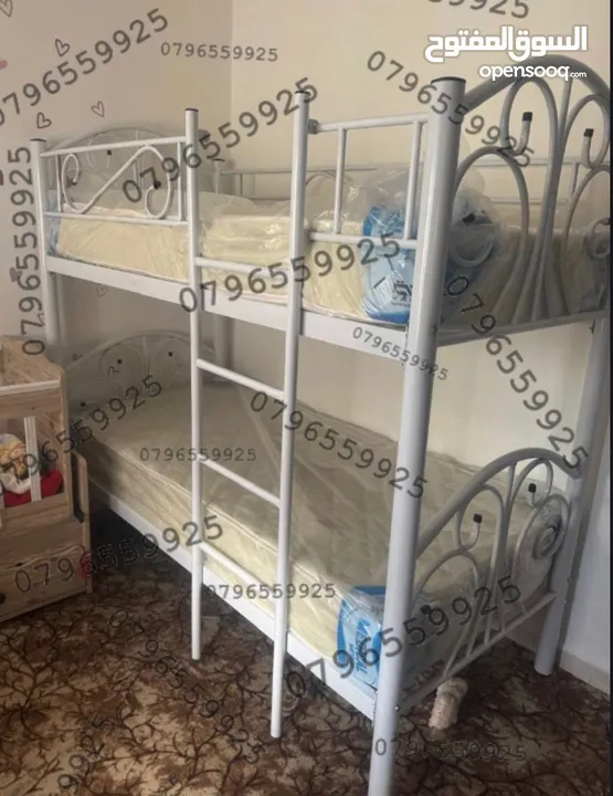 تخت طابقين ثقيل