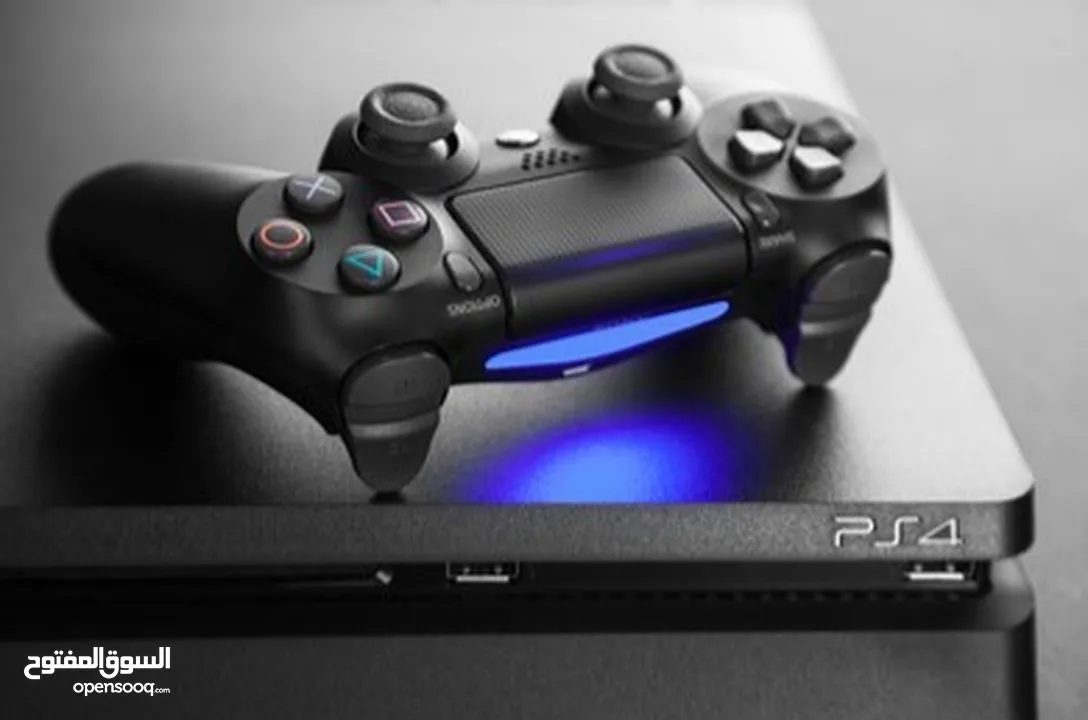 جهاز بلستيشن 4 . ps4 slim بحالة الوكالة 1TB