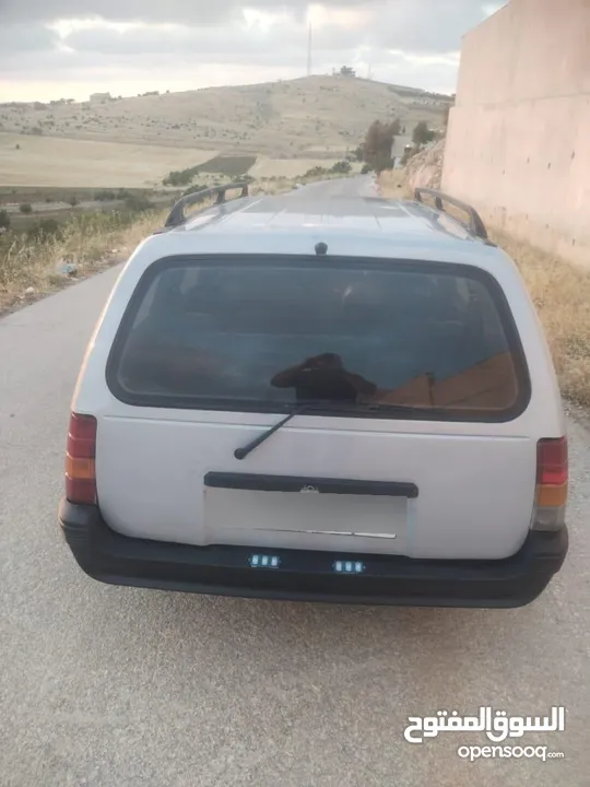 اوبل كدت ستيشن موديل 88 محرك 1600 انجكشن فحص قير عادي مرخصه ترخيص طويل
