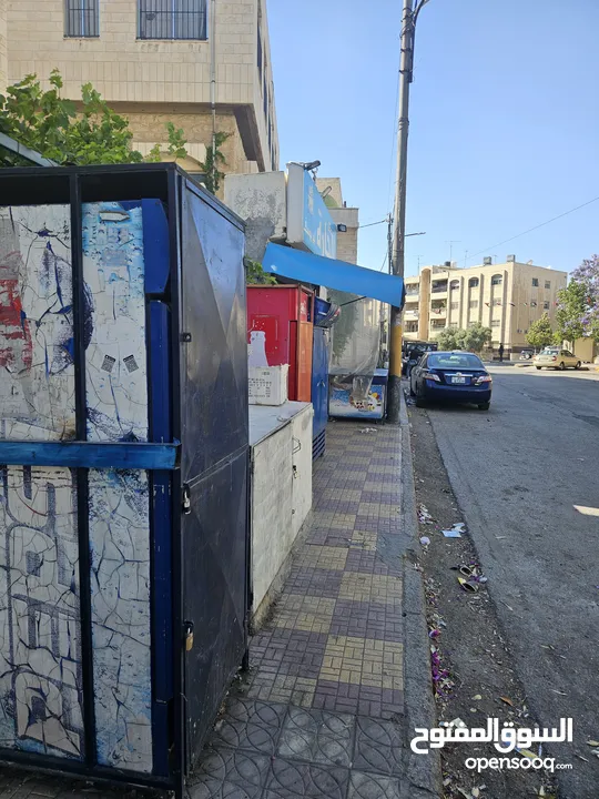 دكان للبيع