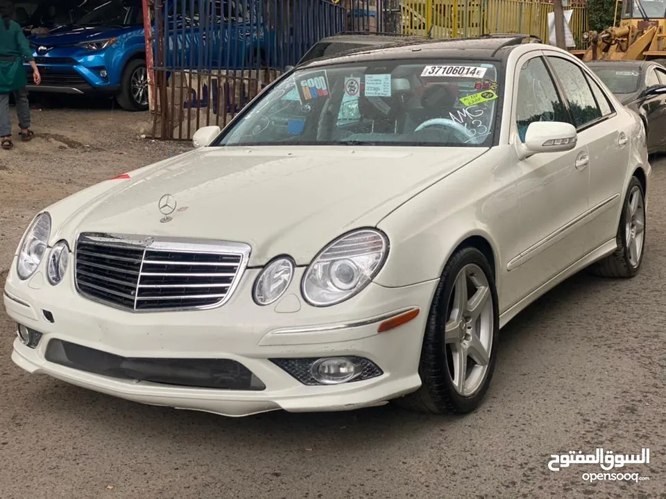 فئة E-CLASS / E350 - حجم المحرك 350 - 6 بستون  - موديل 2009 المرغوب - لون ابيض الون المميز - ماشية