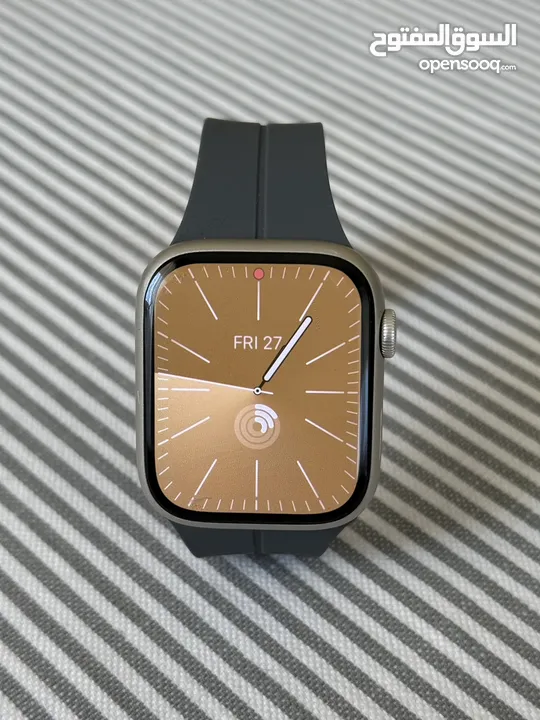 Apple Watch series 8 45mm star light used like new
