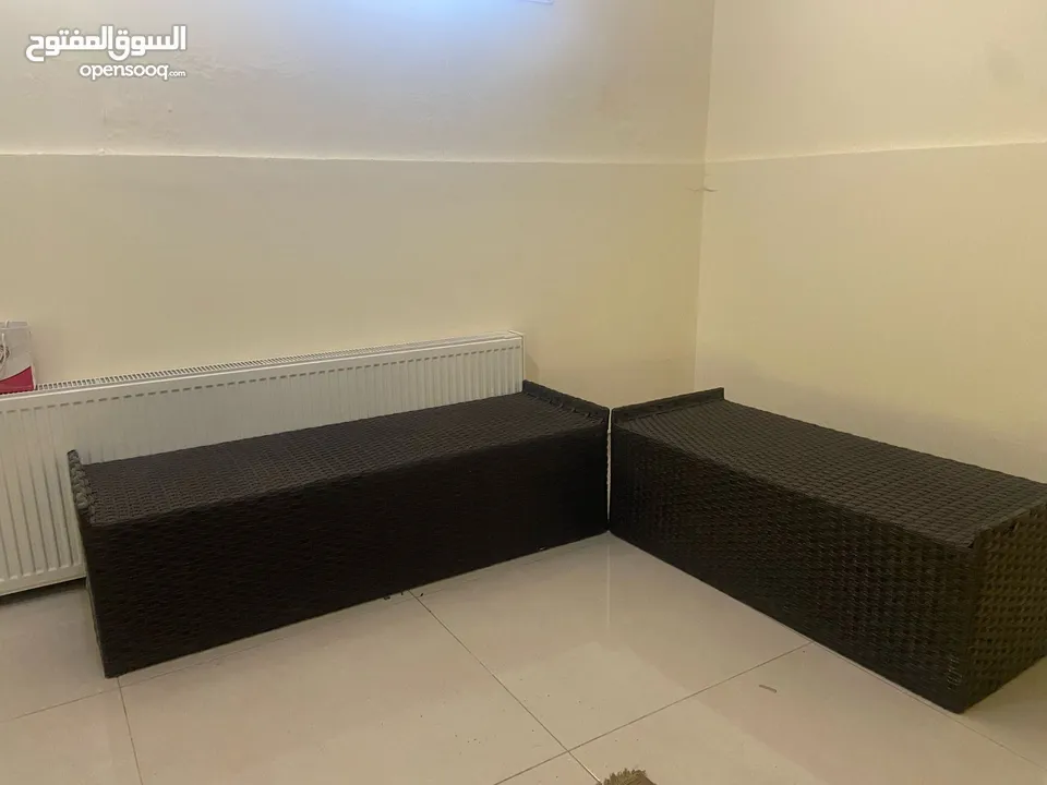 كراسي ثلاثية رنان عدد2 بدون فرشات