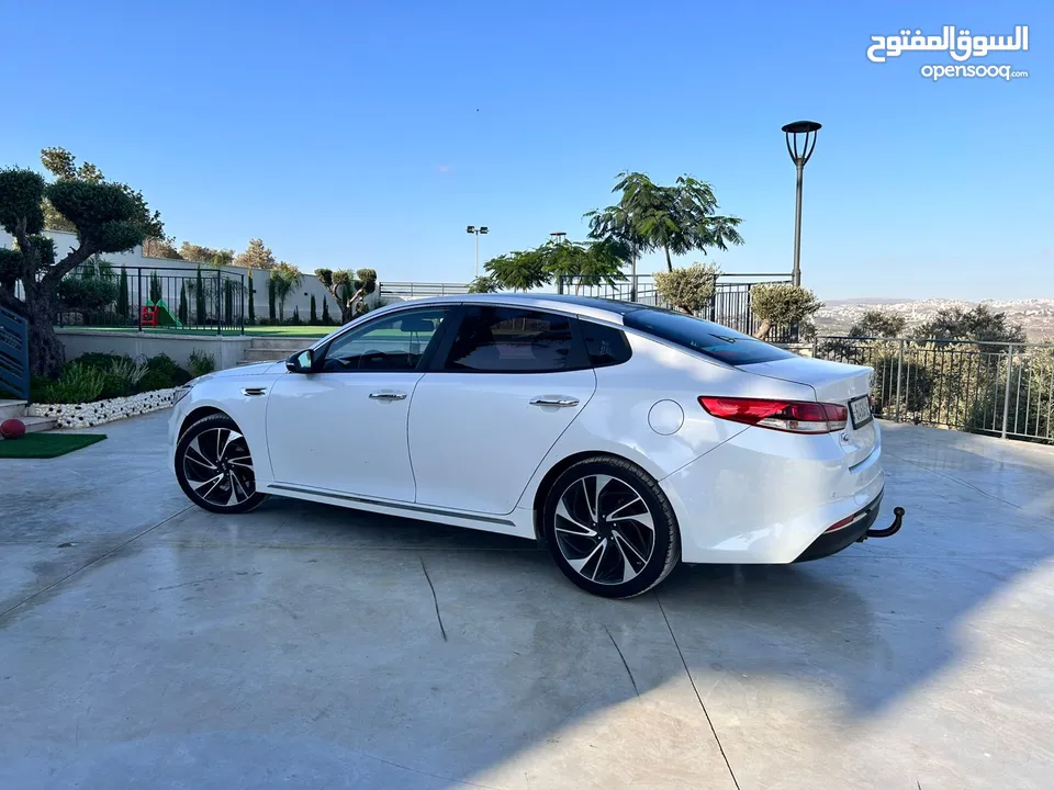 كيا K5 تيربو 1700cc موديل 2017 مع ترخيص وتأمين جديد