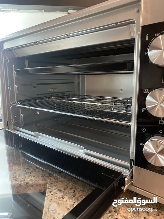 فرن كينوود للبيع- electric oven- MOM70 استعمال خفيف
