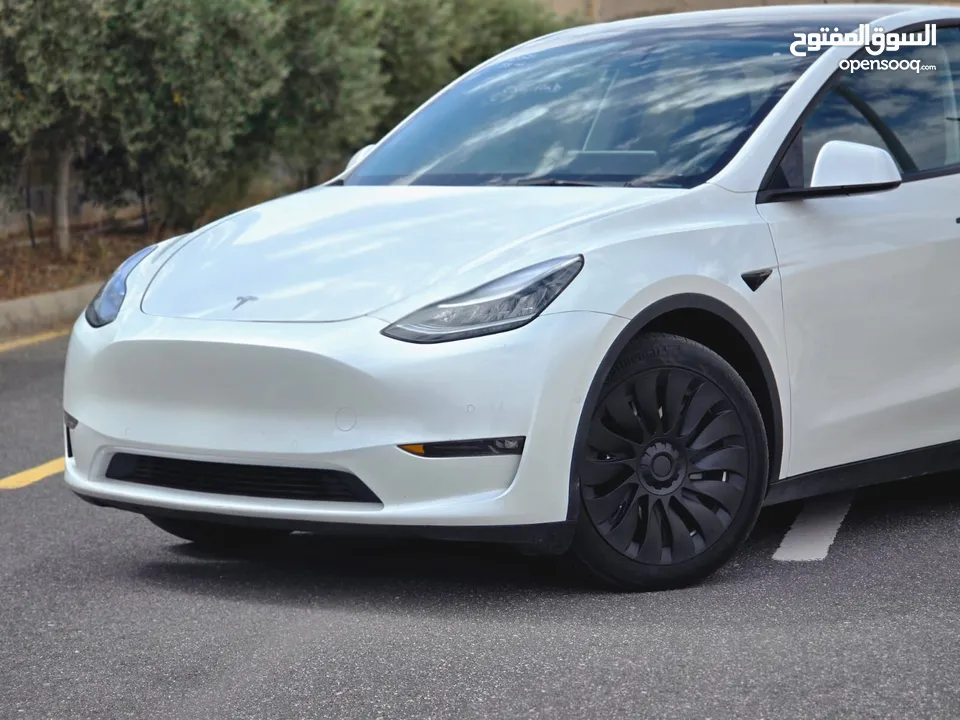 Tesla model 3 2023 ممشى قليل  فحص كامل أوتوسكور ق  B+(86)الوان مختلفه وداخلي ابيض او اسود واسعارر