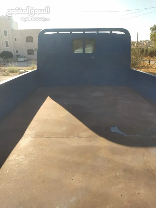 بكب كيا ديانا بحاله ممتازه بسعر مغري مالك اول من الشركه