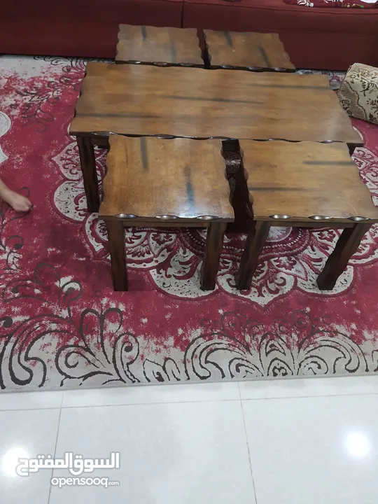 طاولة كبيرة مع طاولات خدمه صغيره - (228814714) | السوق المفتوح