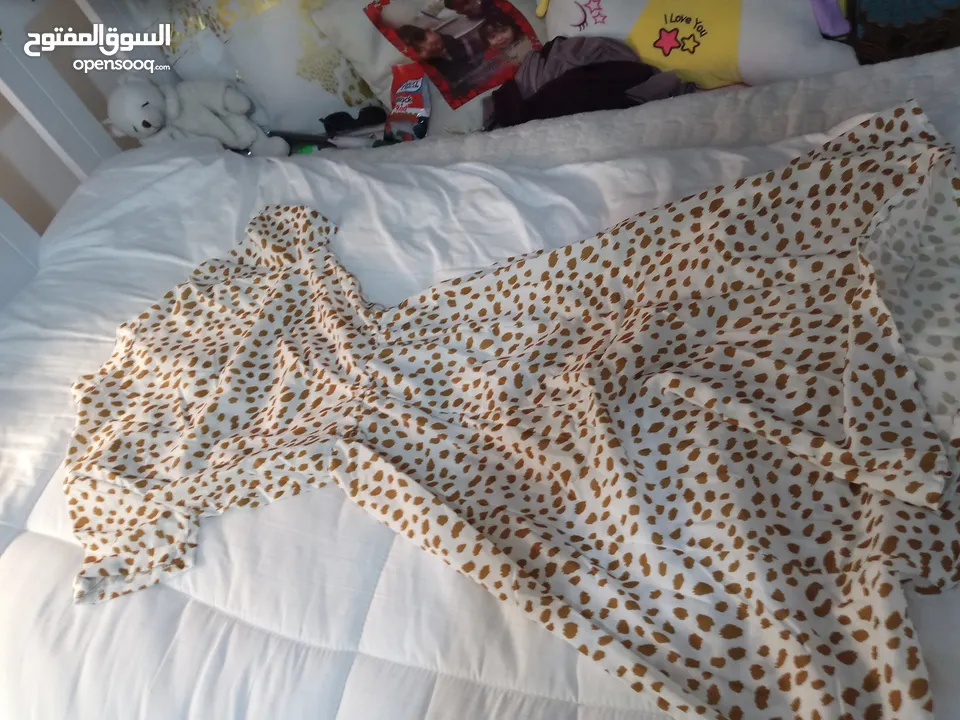شروة ملابس نسائي جديد