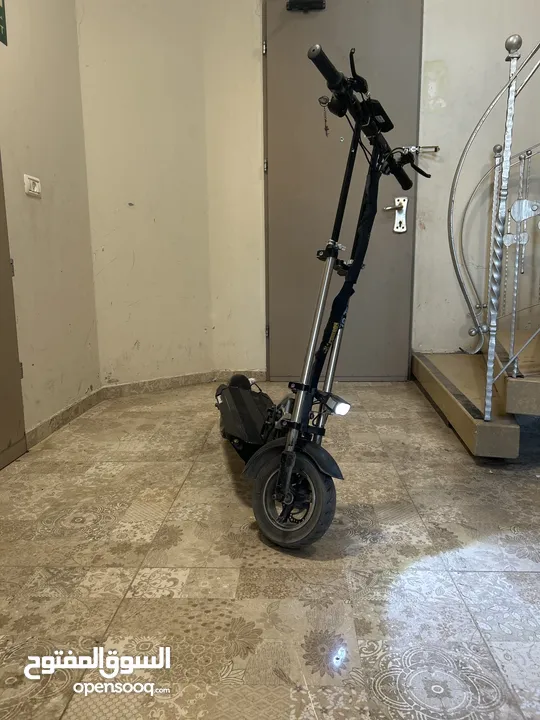 سكوتر كهربا   54V. 13A.   500 W.