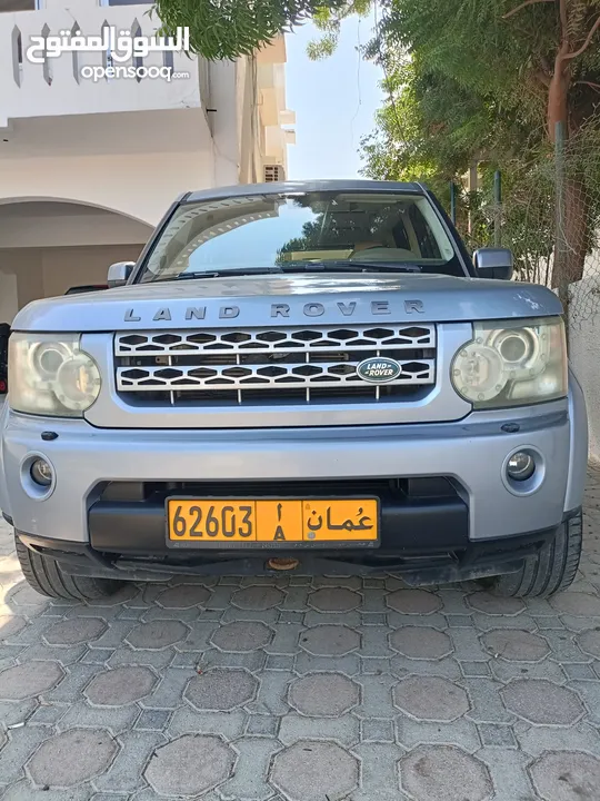 Land Rover LR4 in Muscat