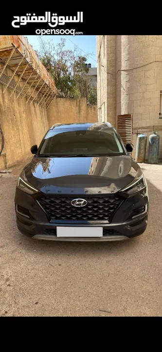 توسان قصه جديده بويه شركة عداد 85  اوتوماتيك 2000 ديزل ب الورقه  5 عدسات led  هوك  رادارات