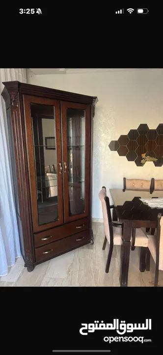 فضية لون بني بحالة ممتازة للبيع