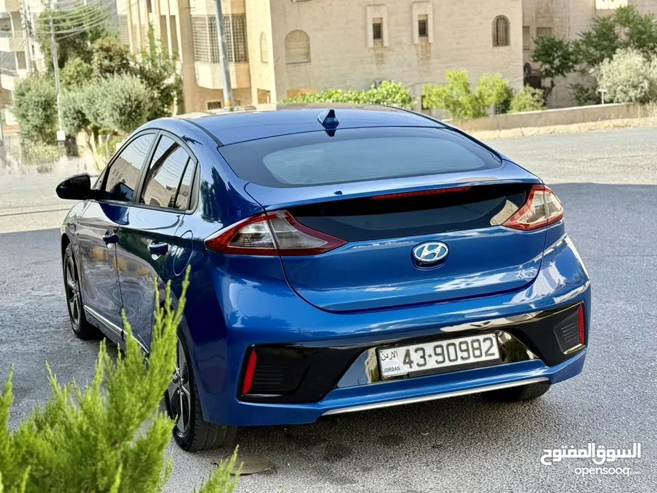 هيونداي ايونيك 2017 فل وفحص كامل ماشيه 90 الف كاش واقساط بدفعه 2000 دينار