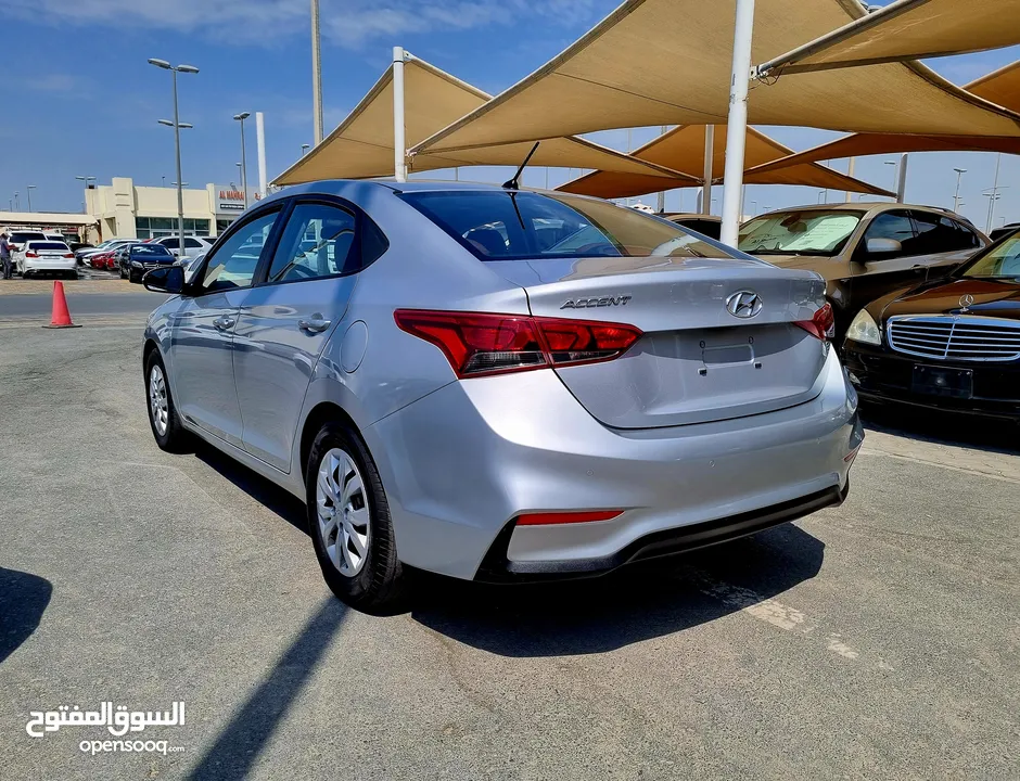 GCC HYUNDAI ACCENT, YEAR 2020, 143,000 KM , FREE ACCIDENT