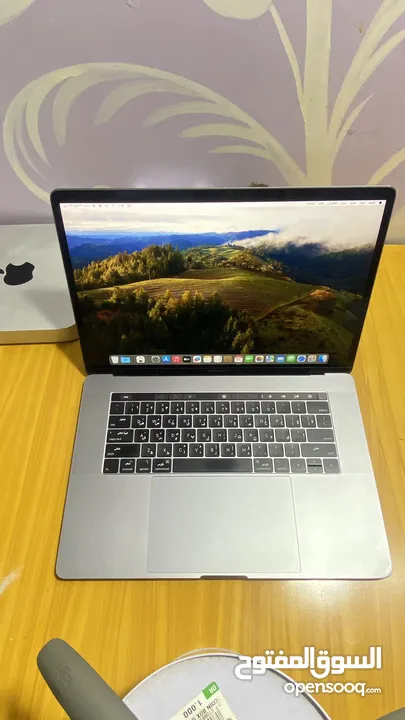 MacBook Pro 2019/core i9/512 ssd/16 ram/15 inch/4GB graphics