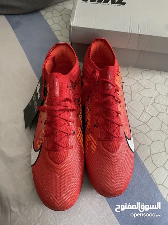 Nike Cristiano Ronaldo football shoe