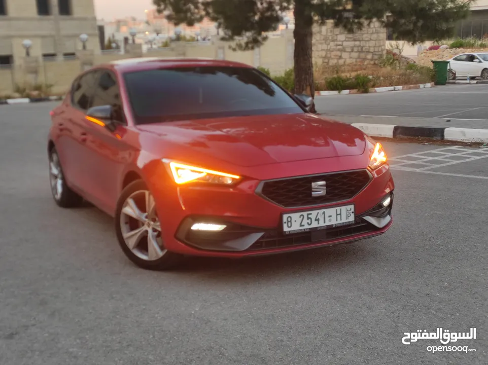 سيات ليون اف ار فل كامل اضافات ماعدا الفتحة للبيع بسعر مغري جدا