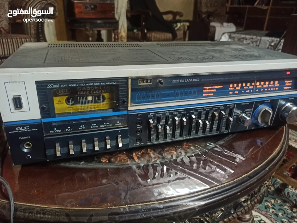 ستيريو ياباني 4 سماعات راديو هيتاشي رقمي