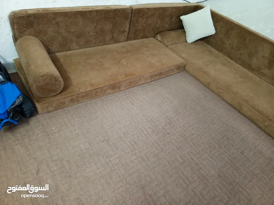 طقم مستعمل للبيع