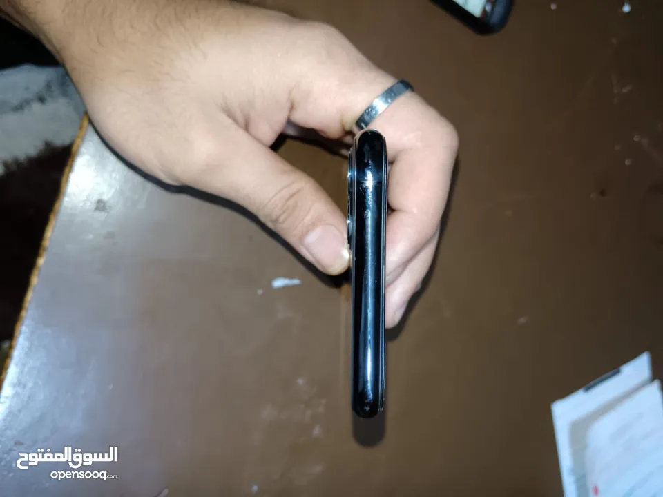 جهاز ايفون 11برو ماكس