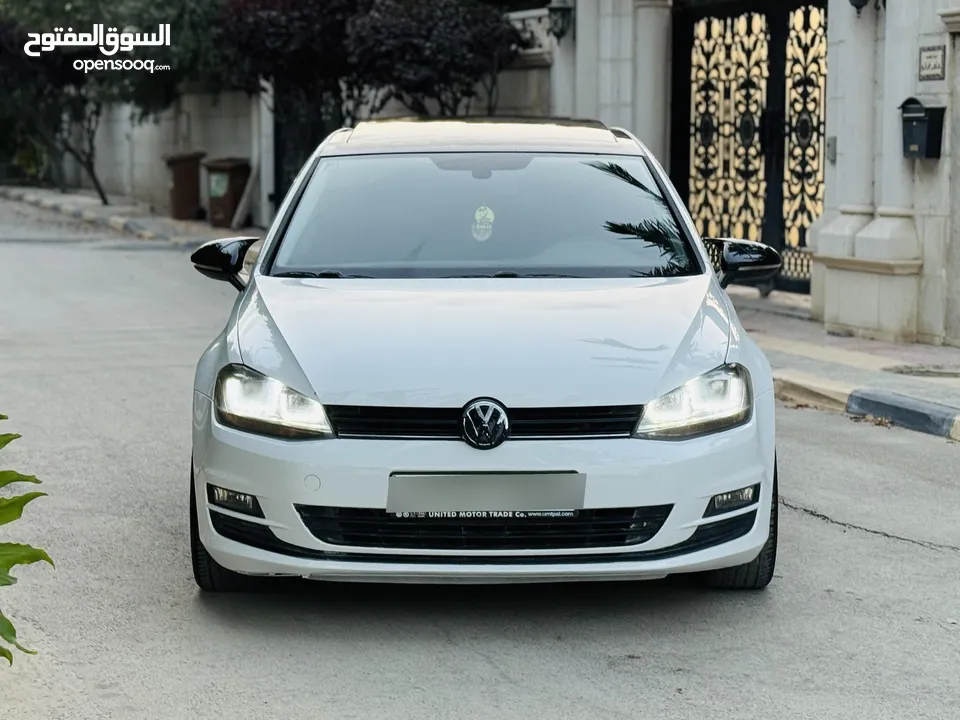 فولكس فاجن جولف 2015