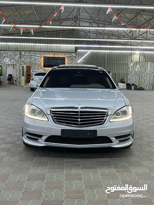 Mercedes S550 V8 Full option 2012 Very clean well maintained no accident