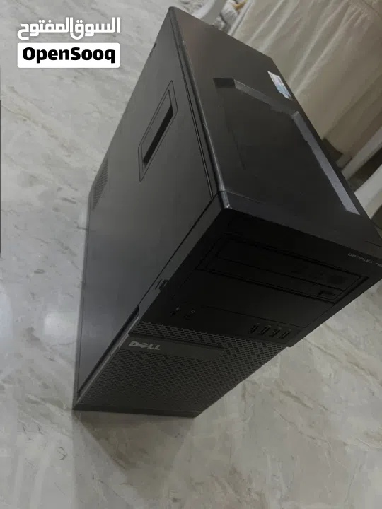 Desktop PC with Monitor for Sal