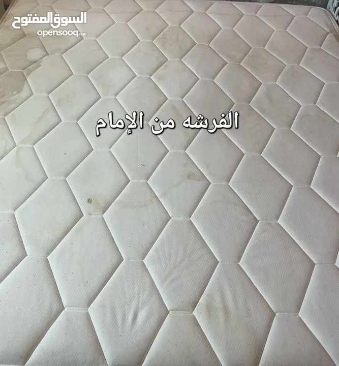 فرشة زمبركيه بحالة جيده صحيح فيها طبع عصير ولكن بحالة الوكالة   العرض 181 m طول 200 m