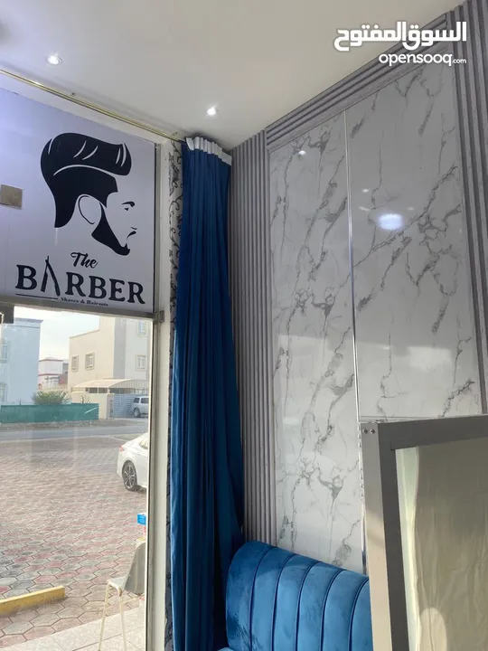حلاق رجالي للبيع مع العمال والسجل Barber shop   for sale with workers