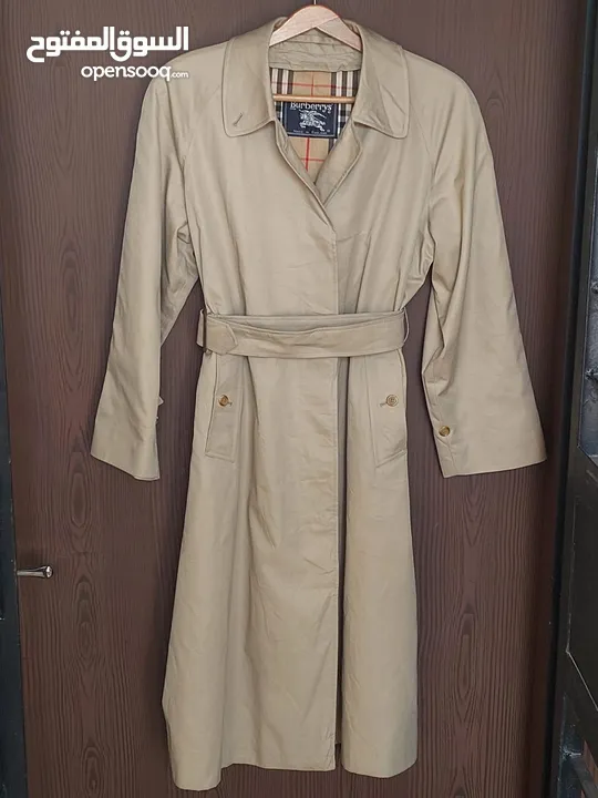 Burberry trench caot