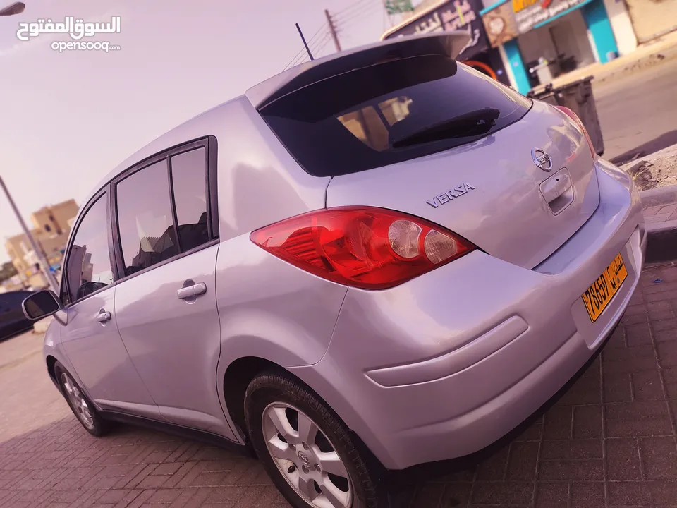 Nissan Versa 2007