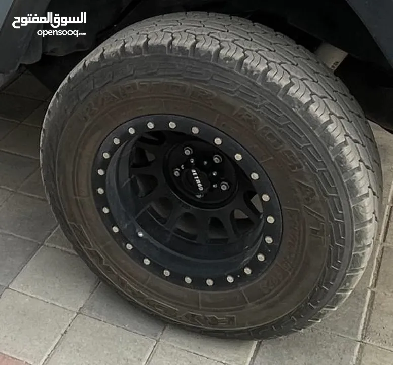 تواير رايدنز للبيع 55 ريال 265/70R15