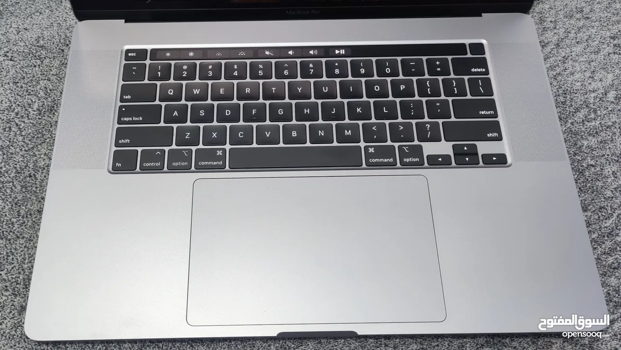 MacBook pro 2019 16