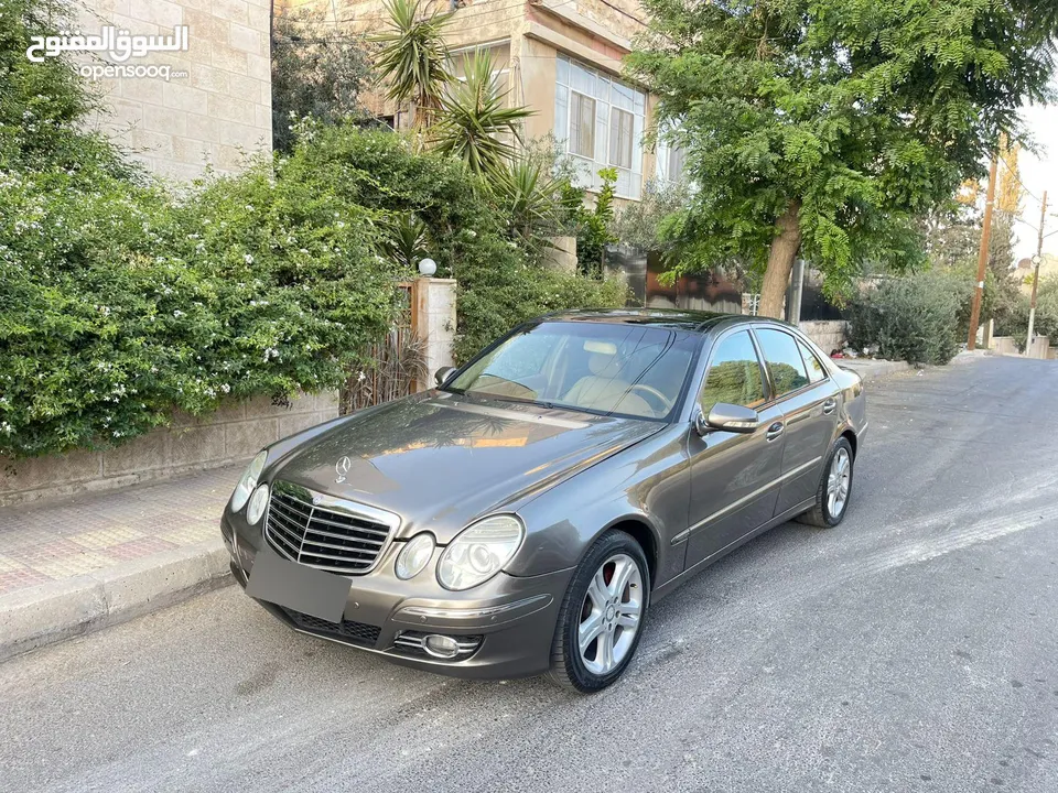 مرسيدس E200 فل كامل بانوراما موديل 2007