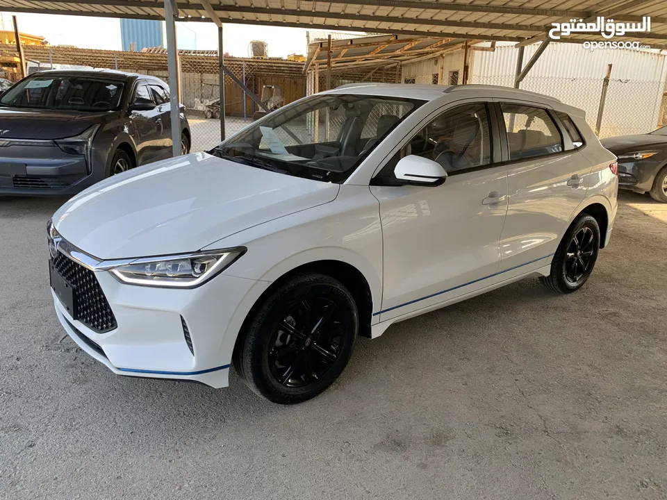 BYD E2 2022 بي واي ديه 2022 صنف لوكشري فل الفل بحاله الوكاله