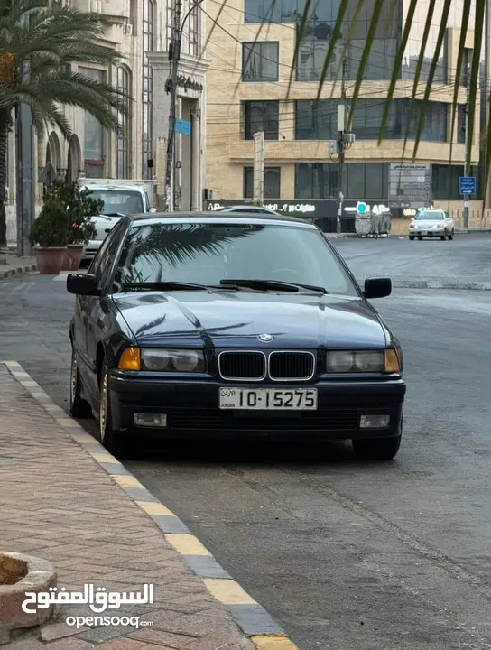 ستاندرBMW.  E36 للبيع