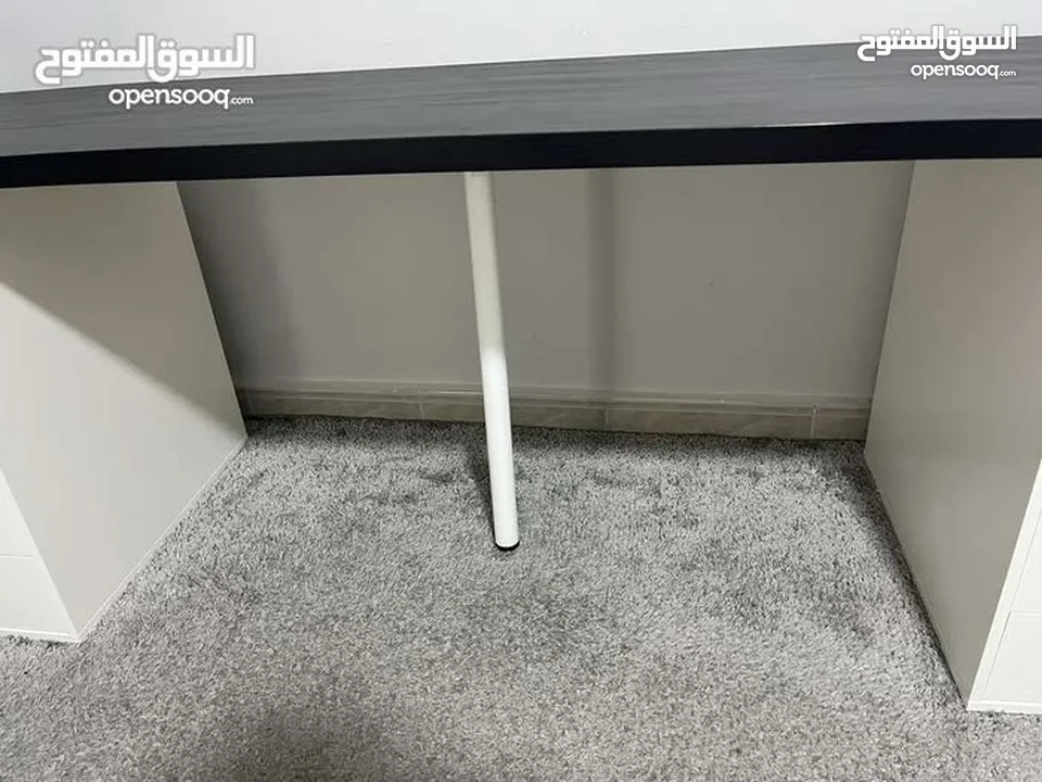 سطح مكتب ikea  ايكيا قياس 60×200 سم للبيع