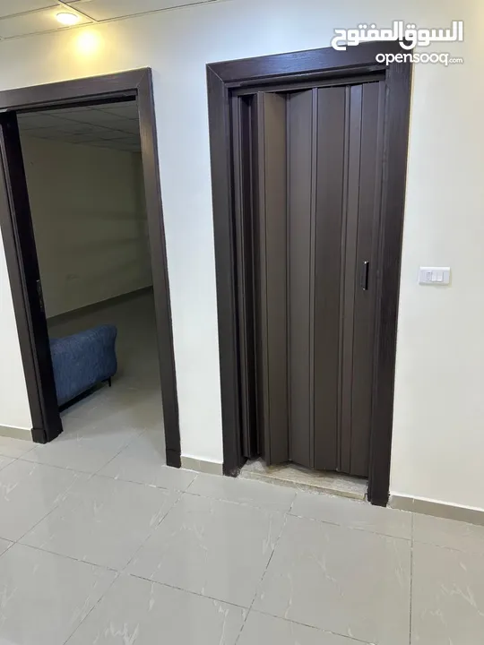 مكاتب فاخرة بمساحات مختلفة للإيجار من المالك مباشرة