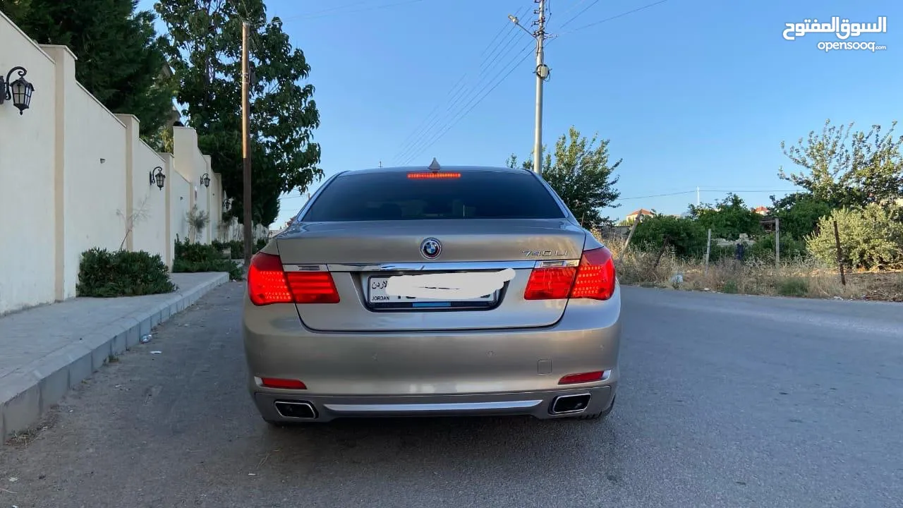 BMW 740LI  للبيع سياره فاخره ومميزه (الصور تتكلم)