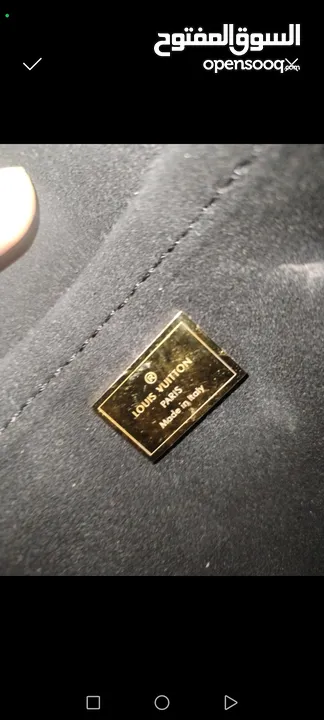 حقيبة يد نسائية ماركة LOUIS VUITTON للبيع لون اسود