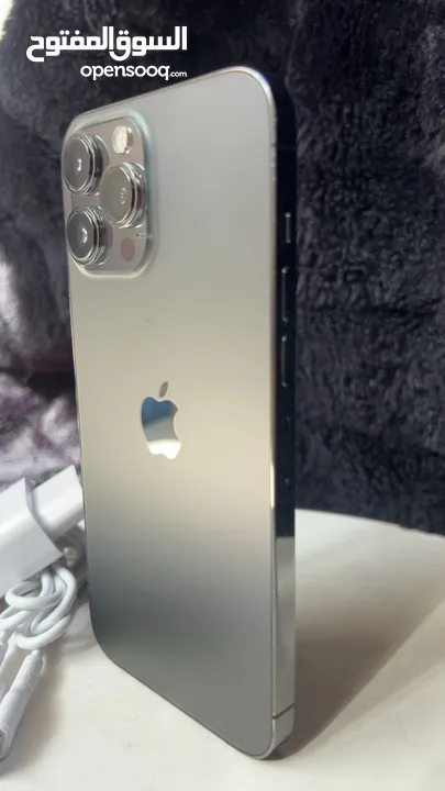 ايفون 13 برو بحال الوكاله مكفول ولا شخط 256 جيجا  iphone 13 pro like new