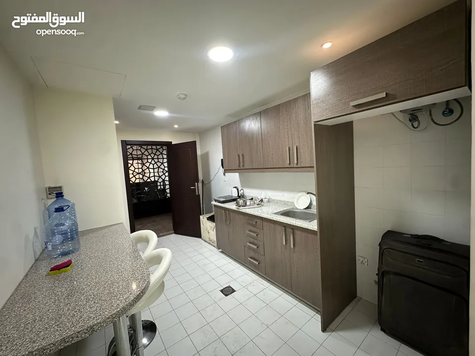 مكتب بمساحة 235 متر مربع للبيع في الصويفيه ( Property 42798 )-174998407