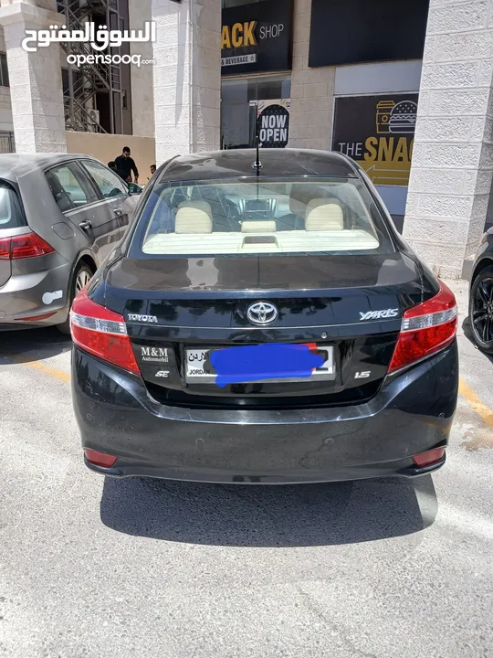 تويوتا يارس 2016 لون اسود 1500cc  وارد دبي 132000 كم فقط في حاله ممتازه الفحص وقت الشراء كان كله جيد